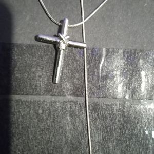 925 sterling silver adjustable cross pendant necklace with diamond accent